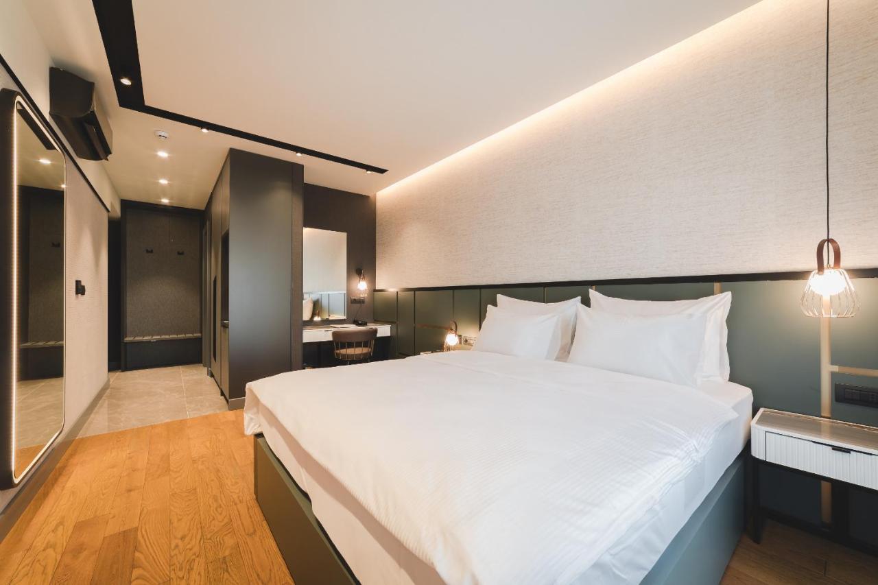 Signum Hotel Podgorica Exterior photo